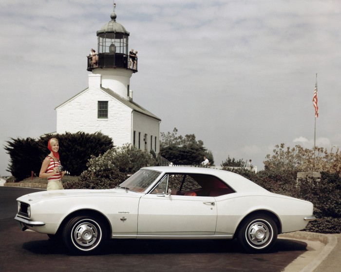 1967-chevrolet-camaro-sport-coupe-700x560